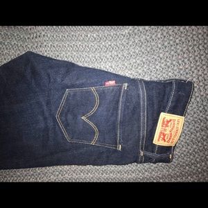 Levi 315 shaping bootcut